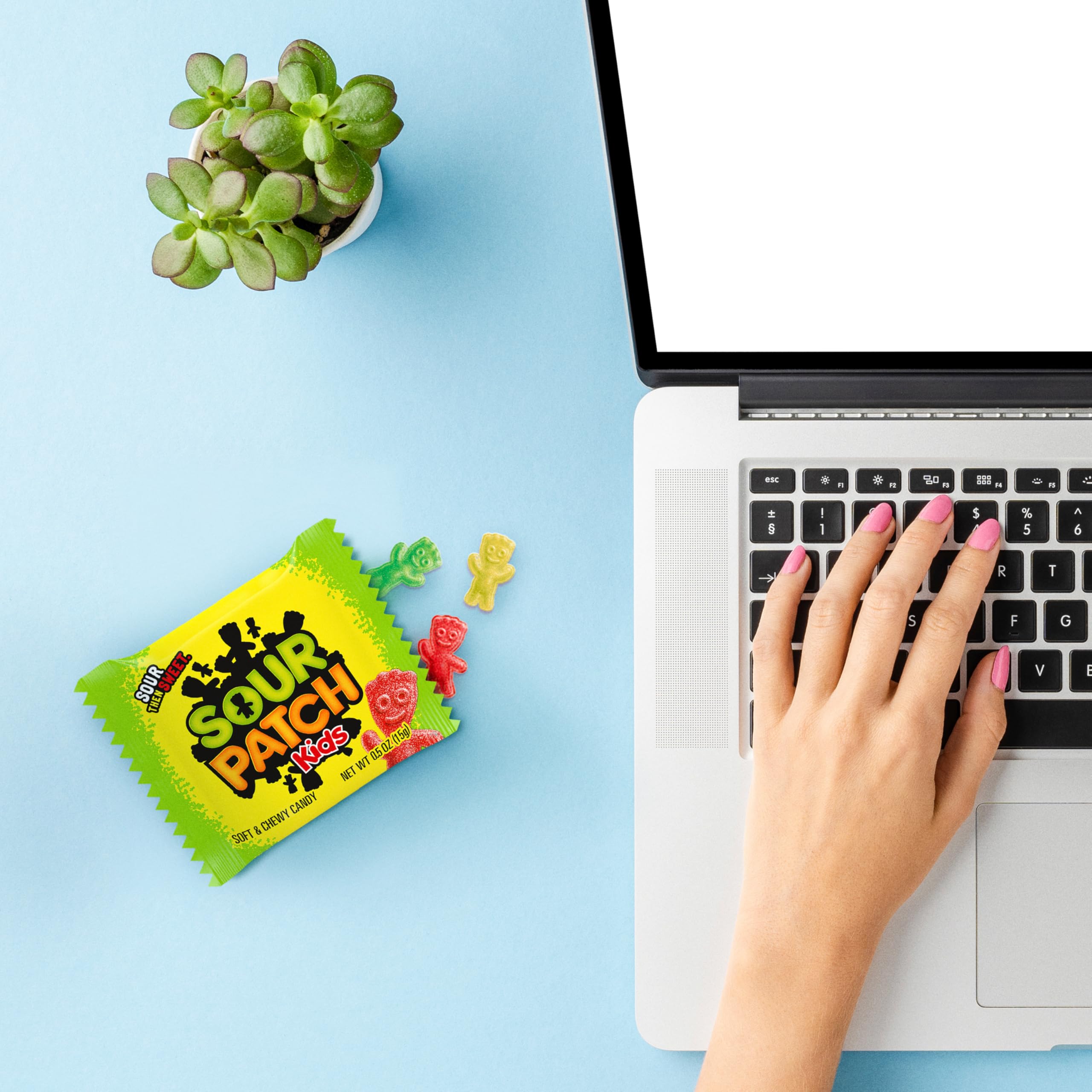 SOUR PATCH KIDS and SWEDISH FISH Mini Soft & Chewy Candy Variety Pack, Bulk Candy, 80 Treat-Size Snack Packs - Image 7